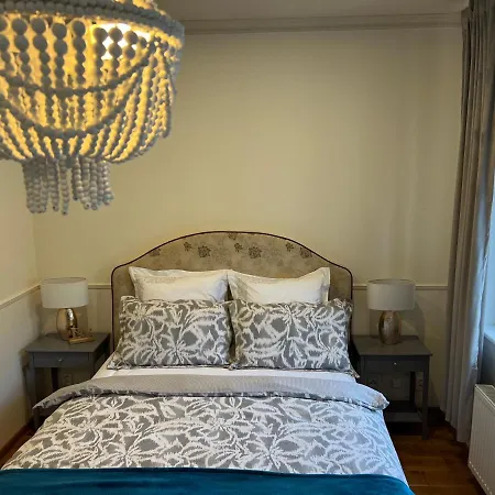 Elite Luxury Apartment, 115 M2, With Terrace, In Great Location *