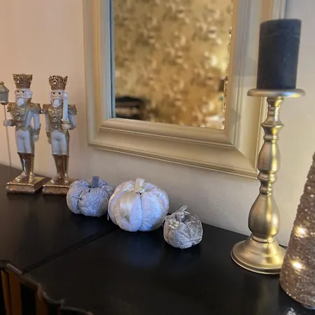 Elite Luxury Apartment, 115 M2, With Terrace, In Great Location Apartment