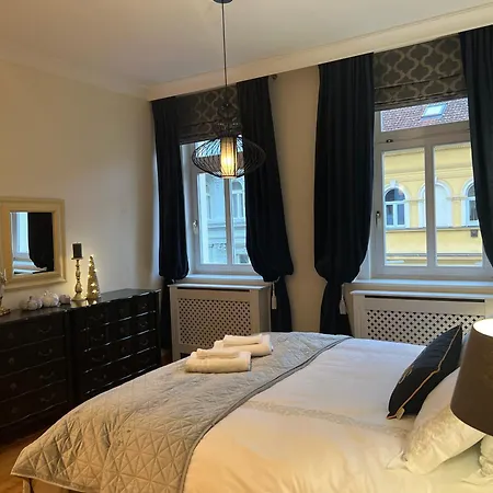 Apartment Elite Luxury Apartment, 115 M2, With Terrace, In Great Location *
